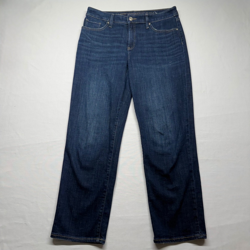 Chico's So Slimming Girlfriend Jeans 0.5R US 6 Straight Leg Ankle Stretch